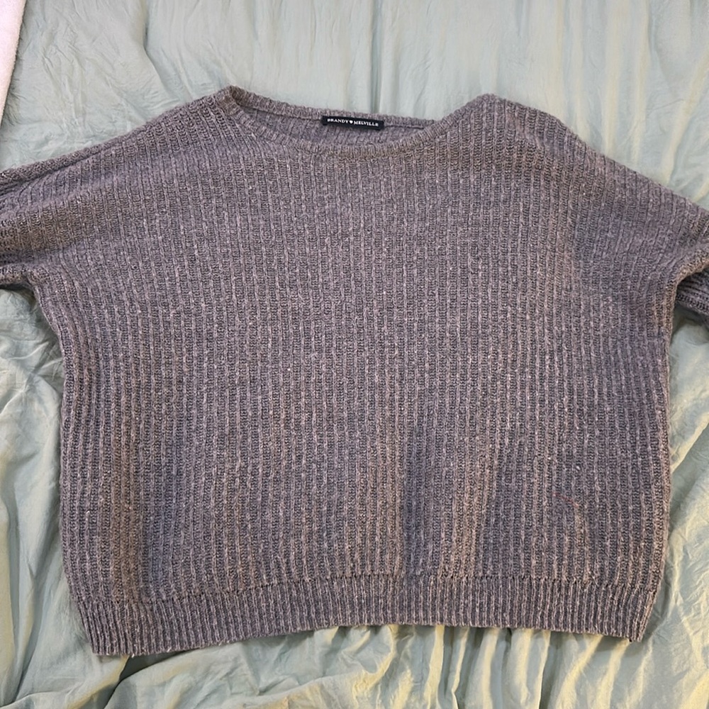 Brandy Melville sweater